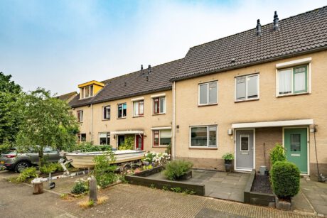 Corry Vonkstraat 11, Wageningen